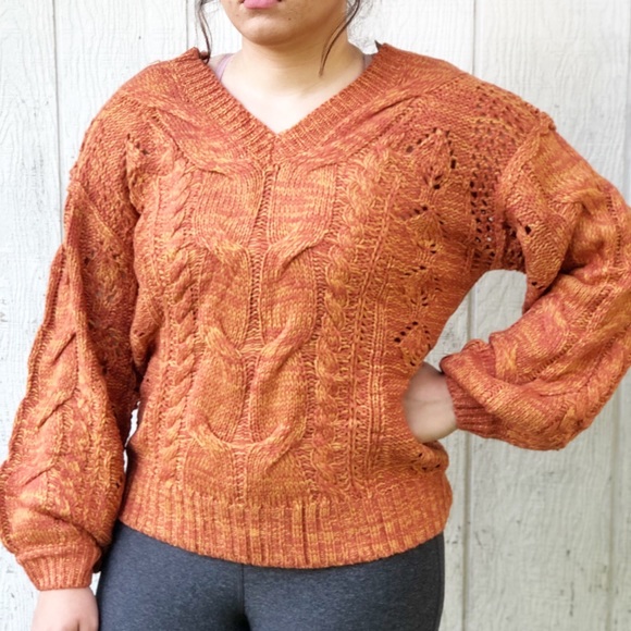 Chunky two toned textured sweater - Picture 7 of 7